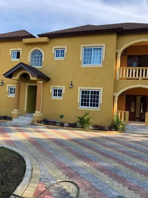 Peace Of Mind- Serenity Palm Apartment Runaway Bay