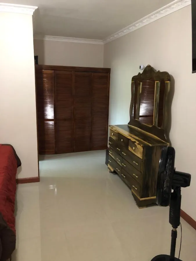 Peace Of Mind- Serenity Palm Apartment Runaway Bay